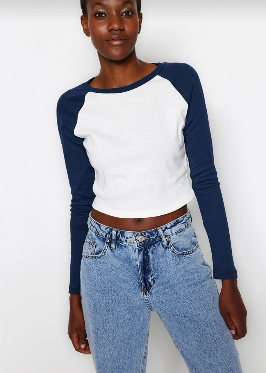 Black and white Sleeve - Hover