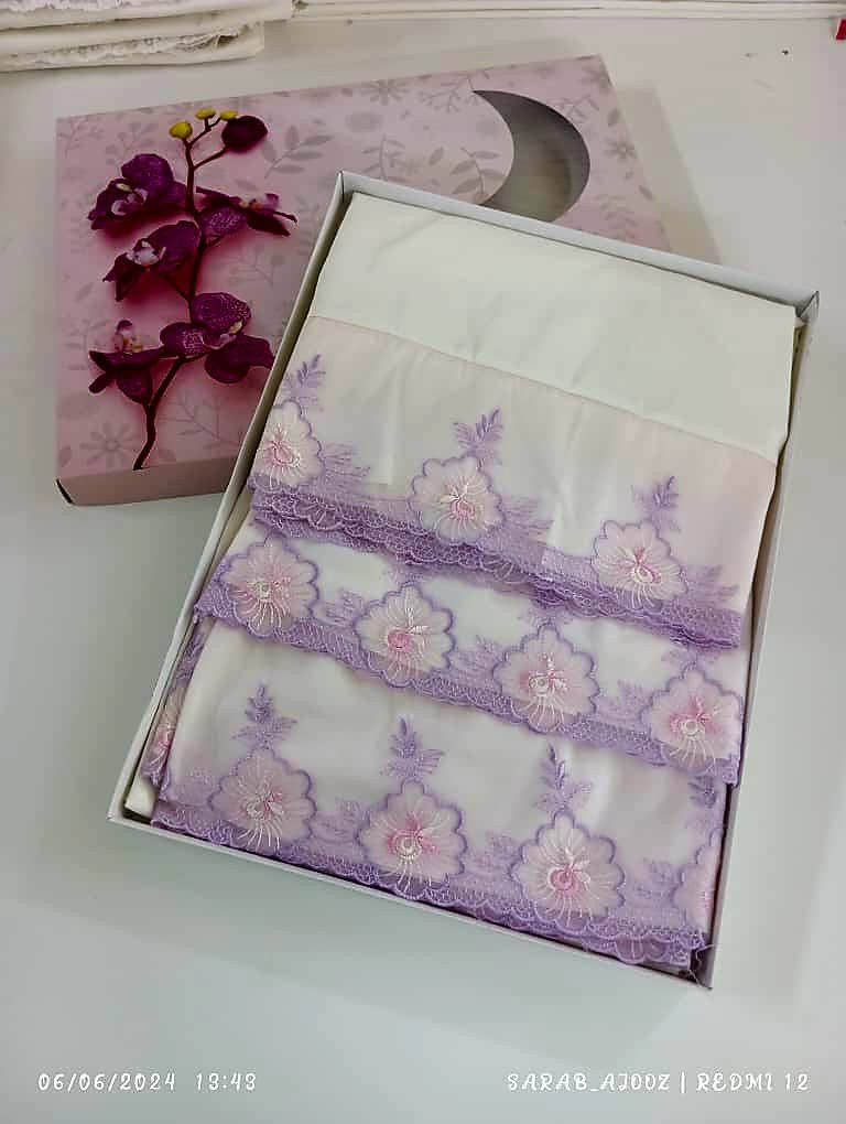 Decorative purple  prayer set