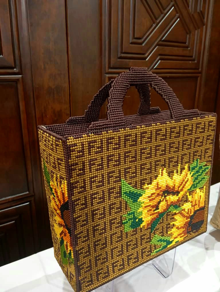 Sunflower Design handbag - Hover