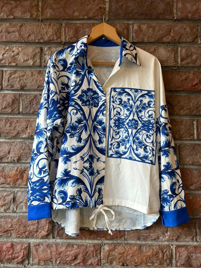 Blue graphics shirt - Hover