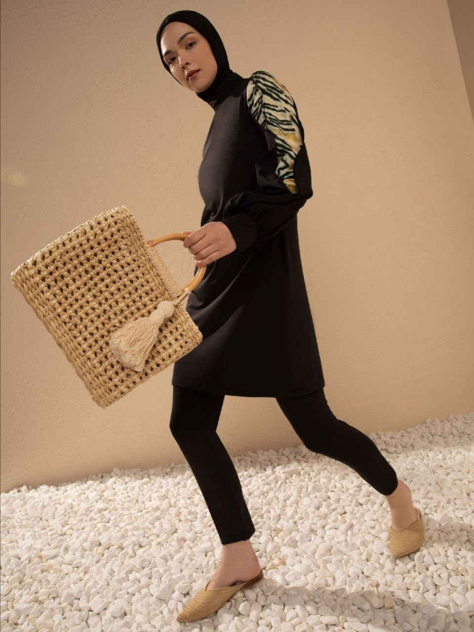 Unique sleeves swimsuit