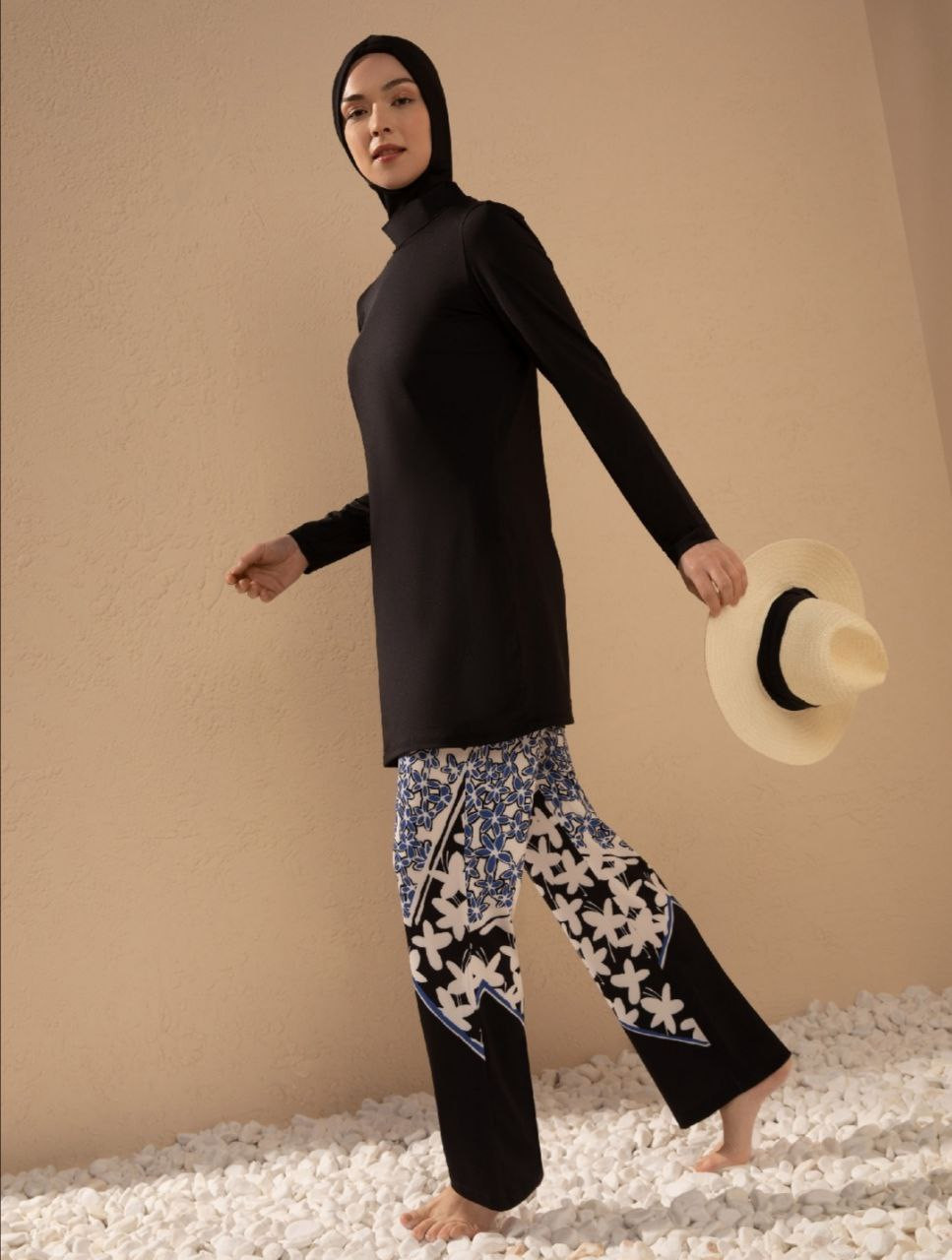 Swimsuit witn blue Graphic