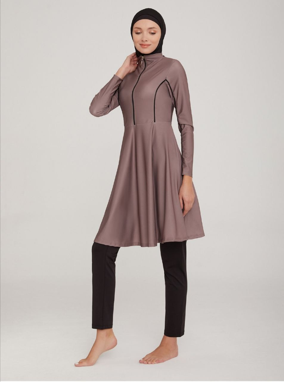 Simple - swimsuit - Hover