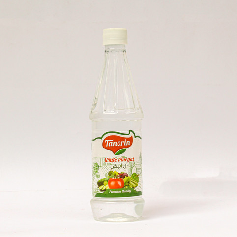 white vinegar 500ml in plastic bottle