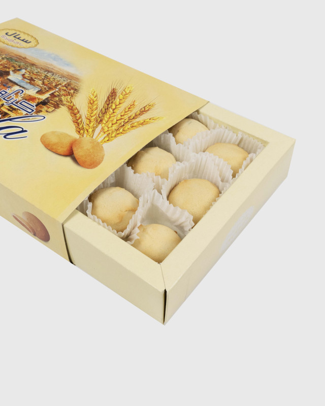 biscuits filled with  dated (cartoon box )