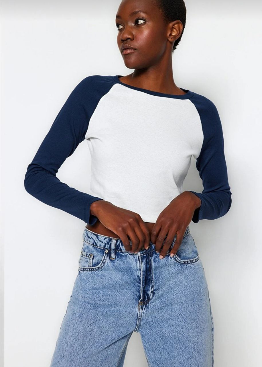 Black and white Sleeve