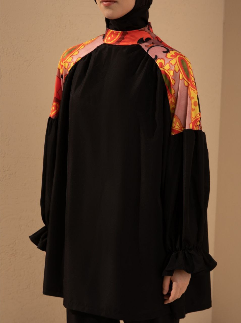 Orange shoulders swimsuit - Hover