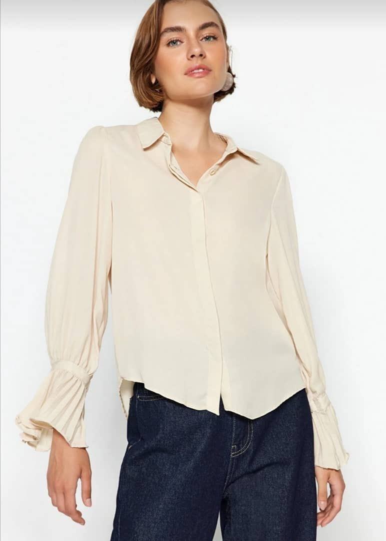 spanish sleeve shirt - Hover