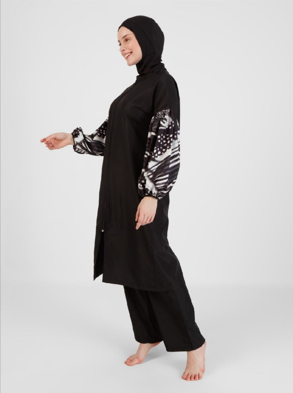 Swimsuit unique sleeves